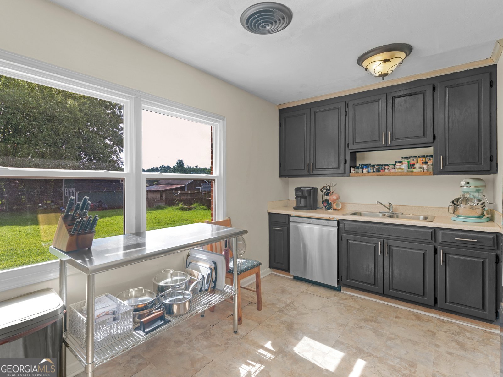 100 Marlon Street Thomaston - Photo 15