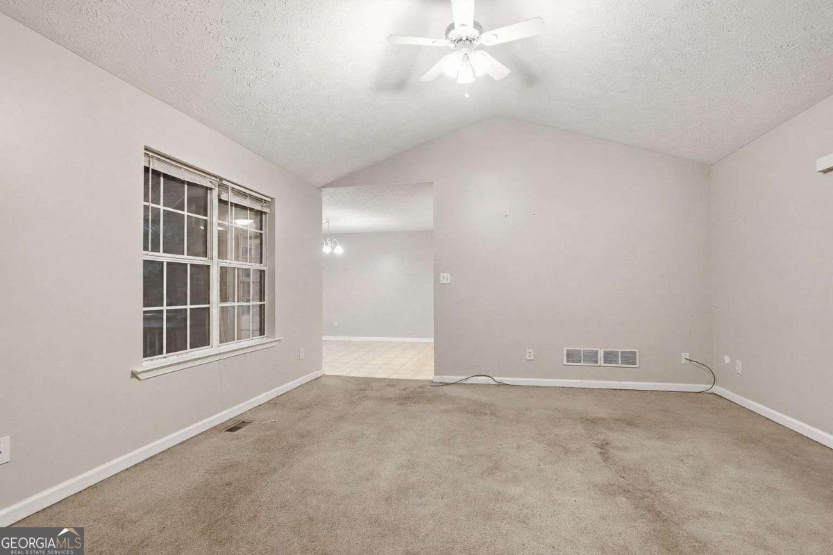 128 Valley Road Stockbridge - Photo 13