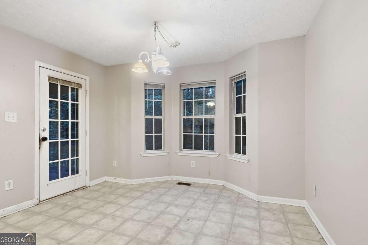 128 Valley Road Stockbridge - Photo 14
