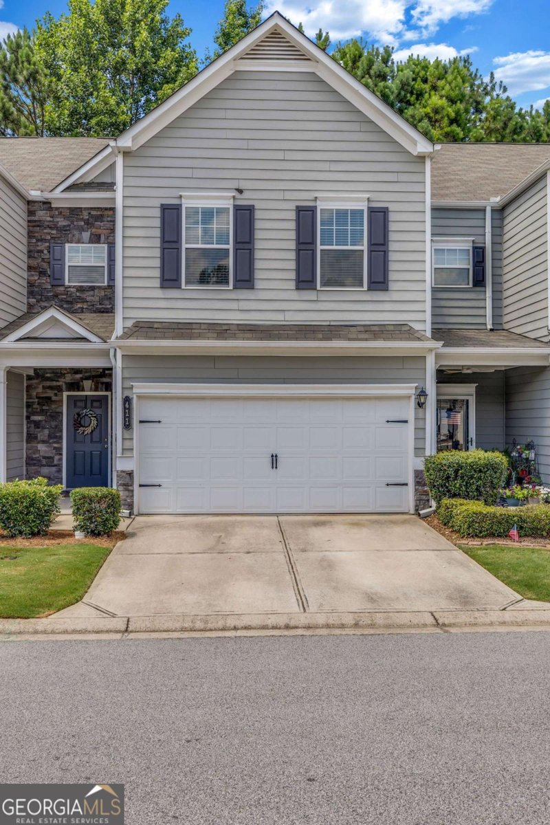 411 Crescent Woode Drive Dallas - main photo