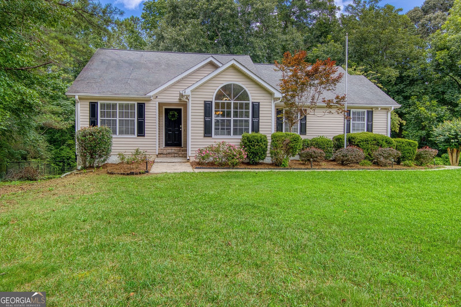 28 Pecan Lake Court Sharpsburg - main photo