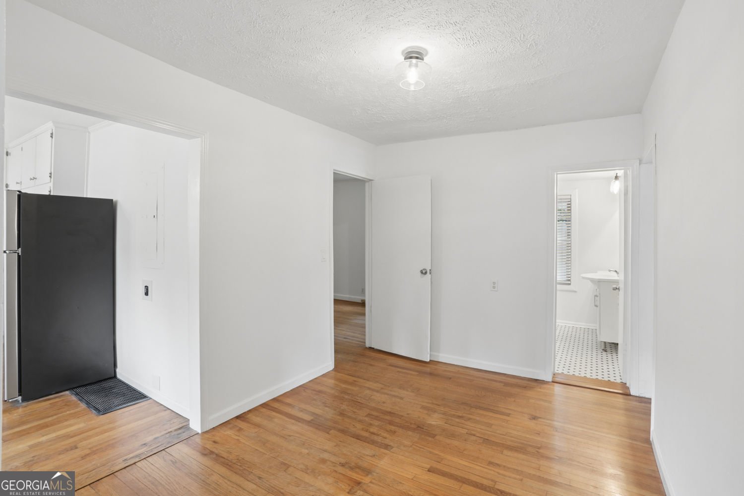 1666 May Avenue Atlanta - Photo 9