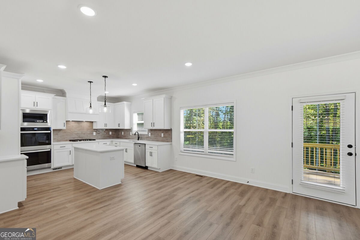 8275 CROOKED CREEK Drive Cumming - Photo 11