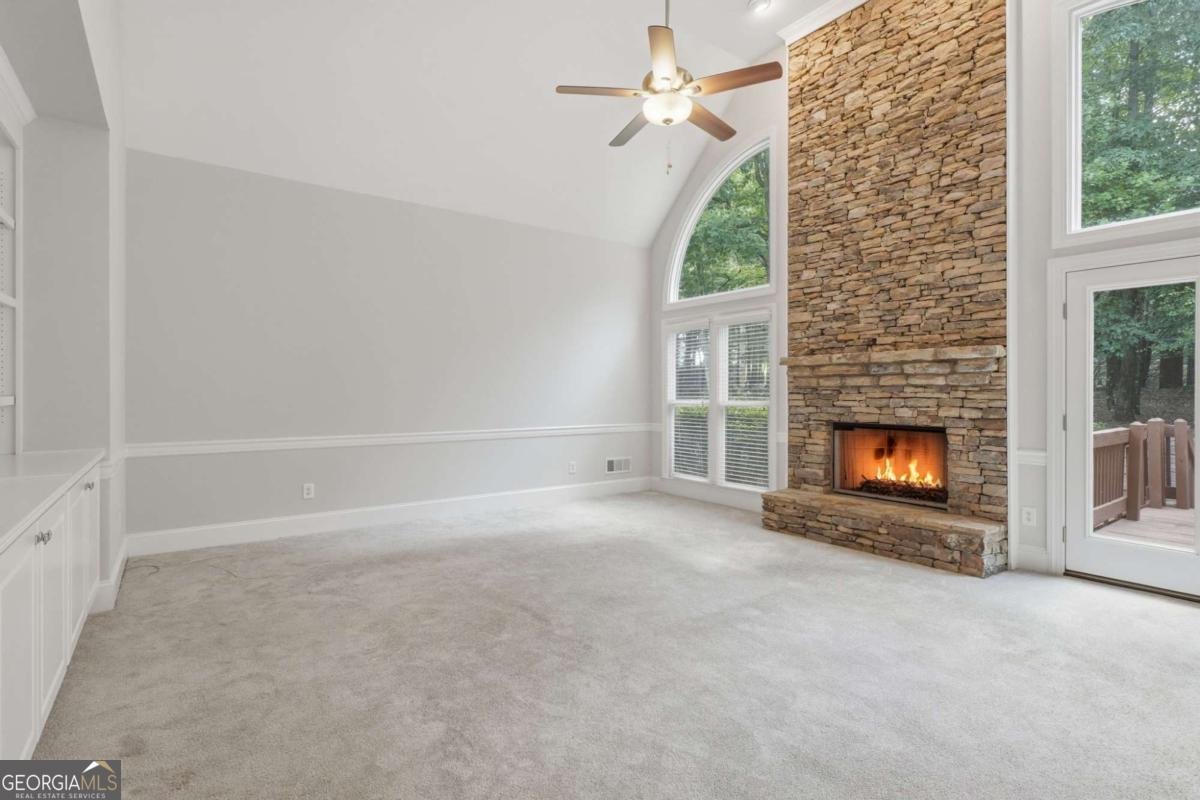 4204 Balmoral Glen Drive Peachtree Corners - Photo 10