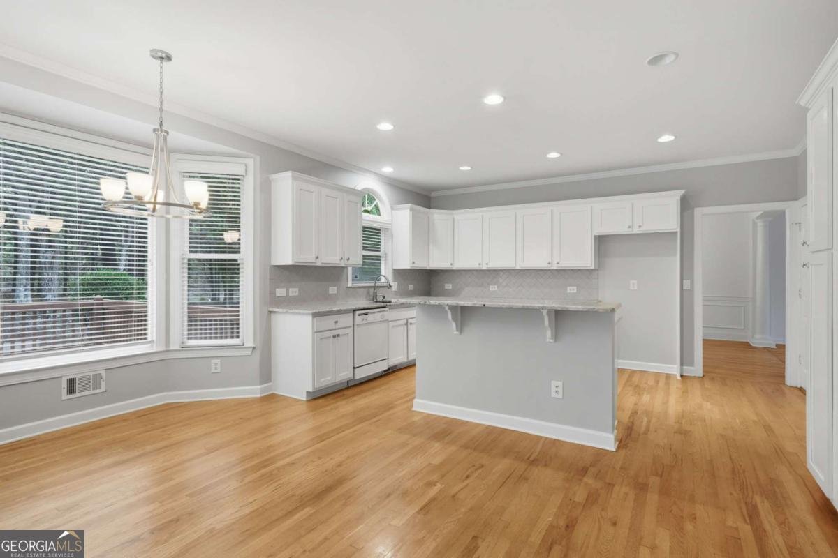 4204 Balmoral Glen Drive Peachtree Corners - Photo 13
