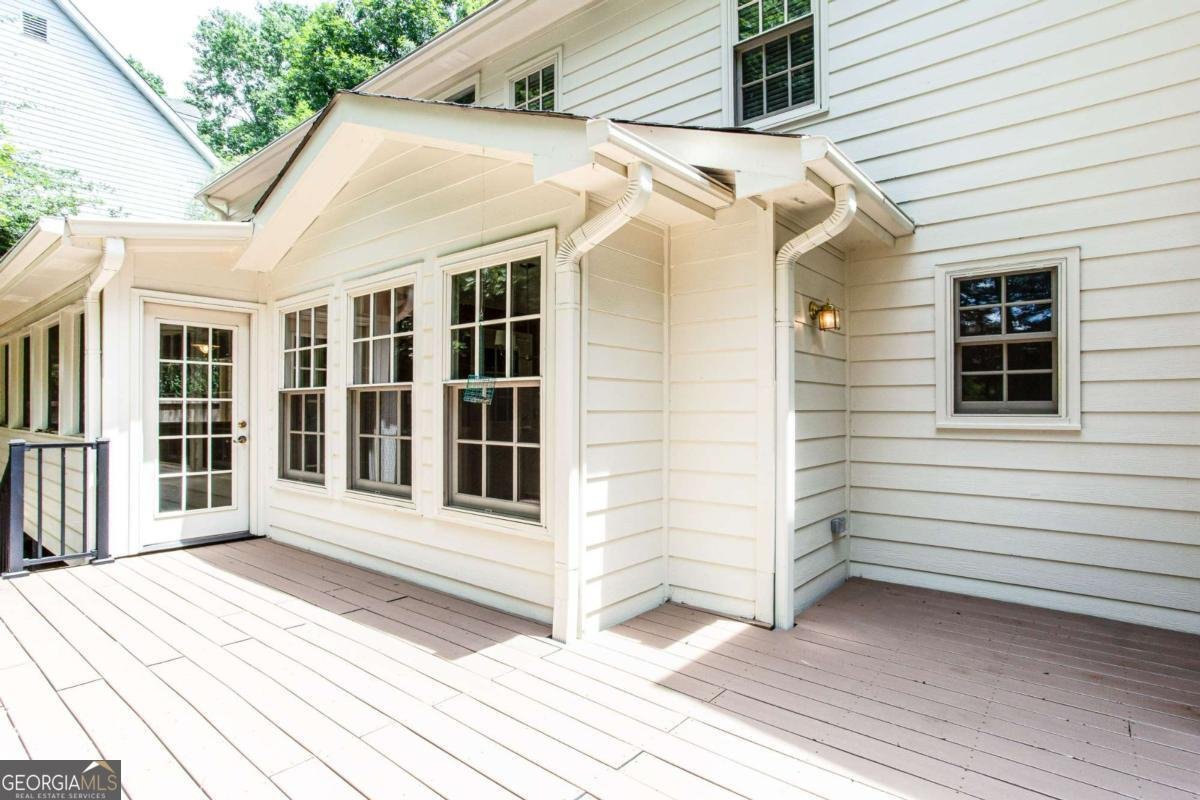 1405 Holly Lake Circle Snellville - Photo 15