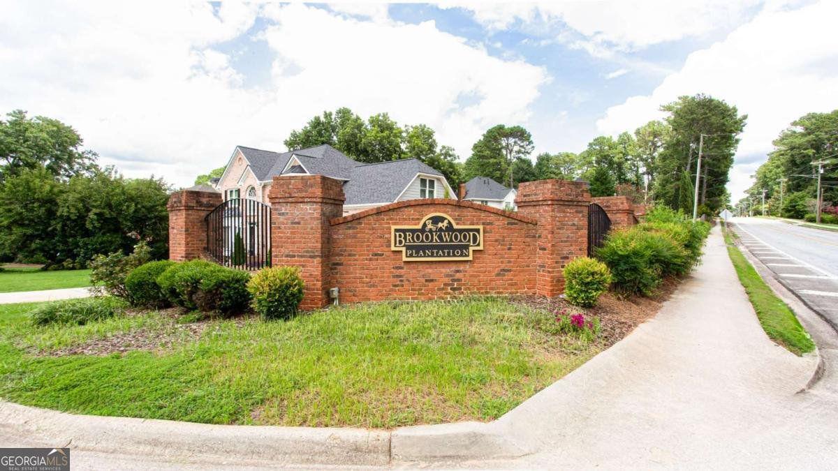 1405 Holly Lake Circle Snellville - Photo 18