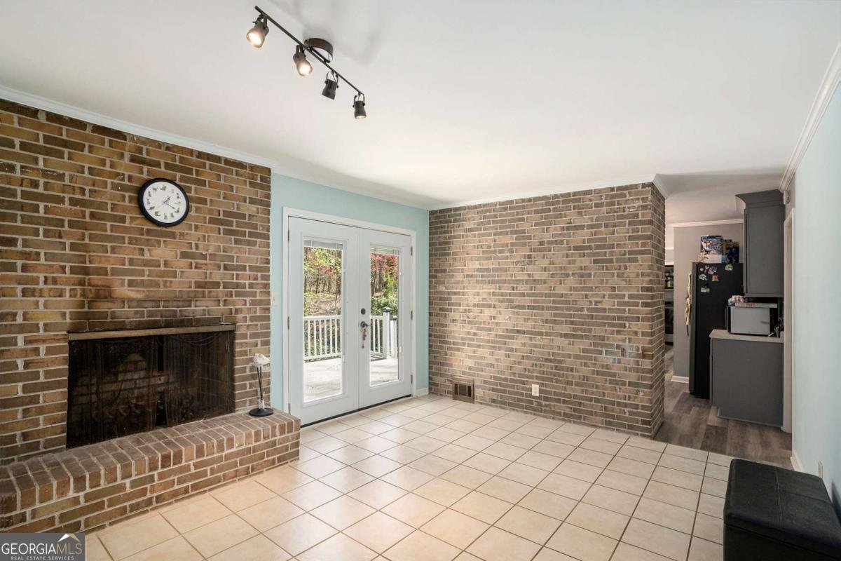 1050 Skyline Drive Covington - Photo 10