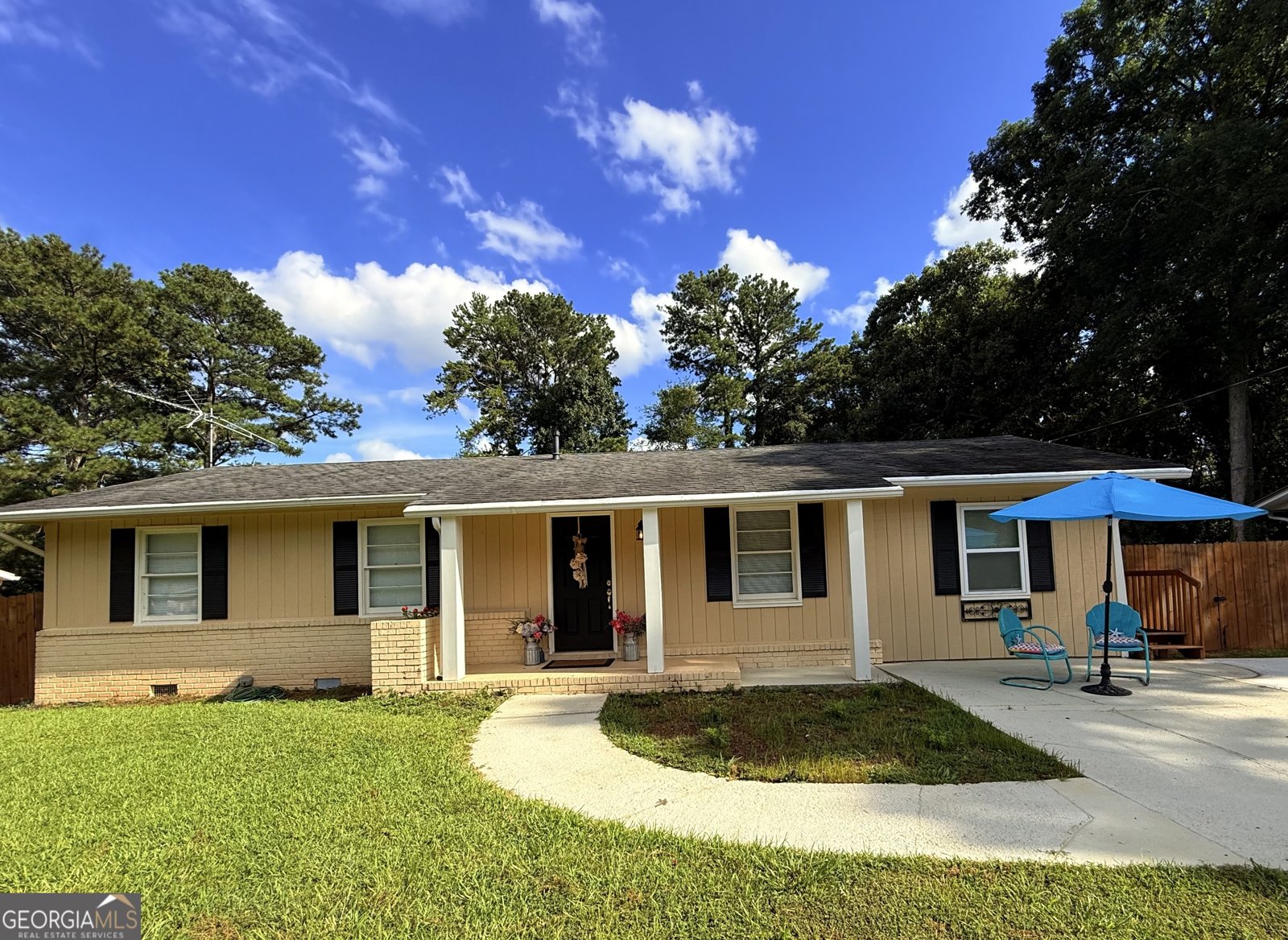 500 Oak Way Lawrenceville - main photo