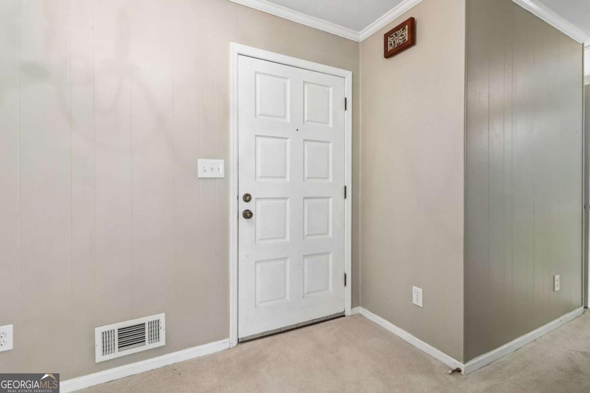 726 Mcdonough Road Griffin - Photo 10