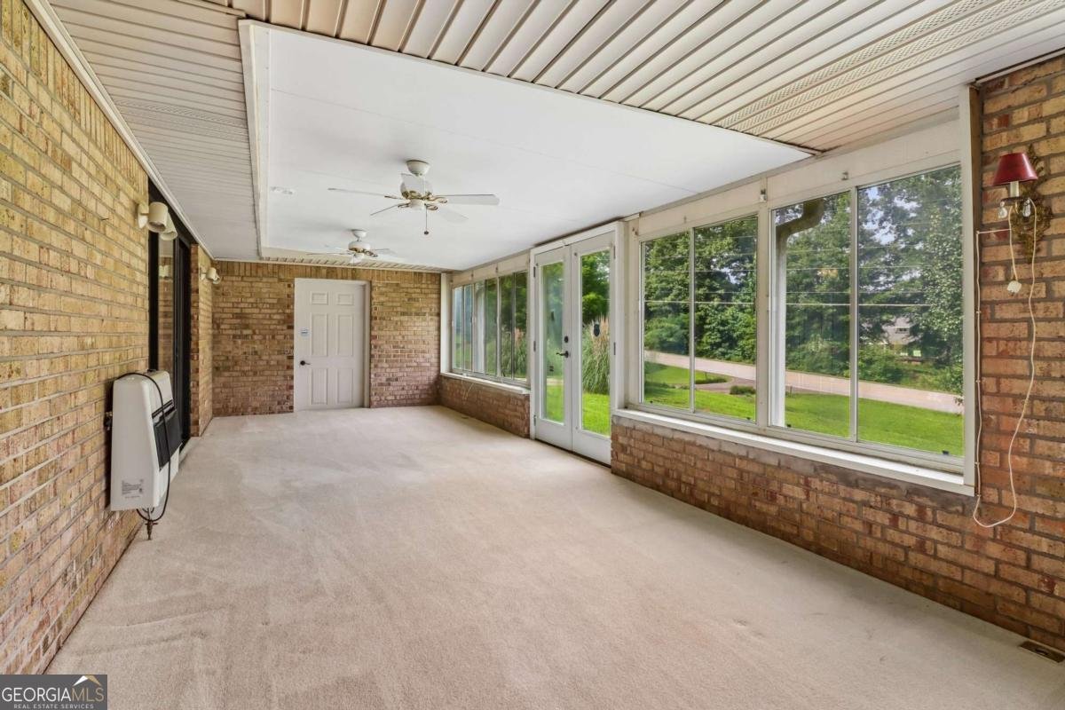 726 Mcdonough Road Griffin - Photo 11