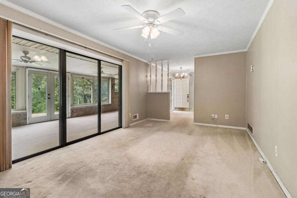 726 Mcdonough Road Griffin - Photo 13