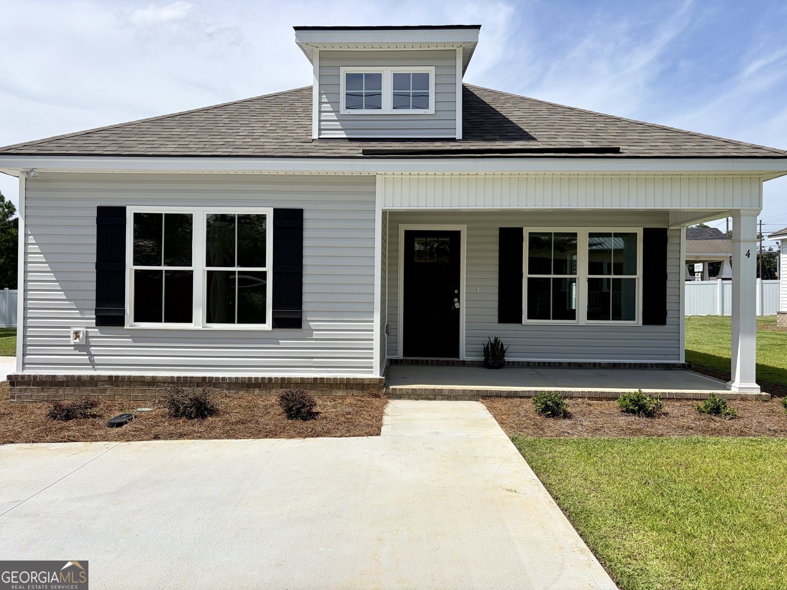 4 Roundtree Street Statesboro - main photo