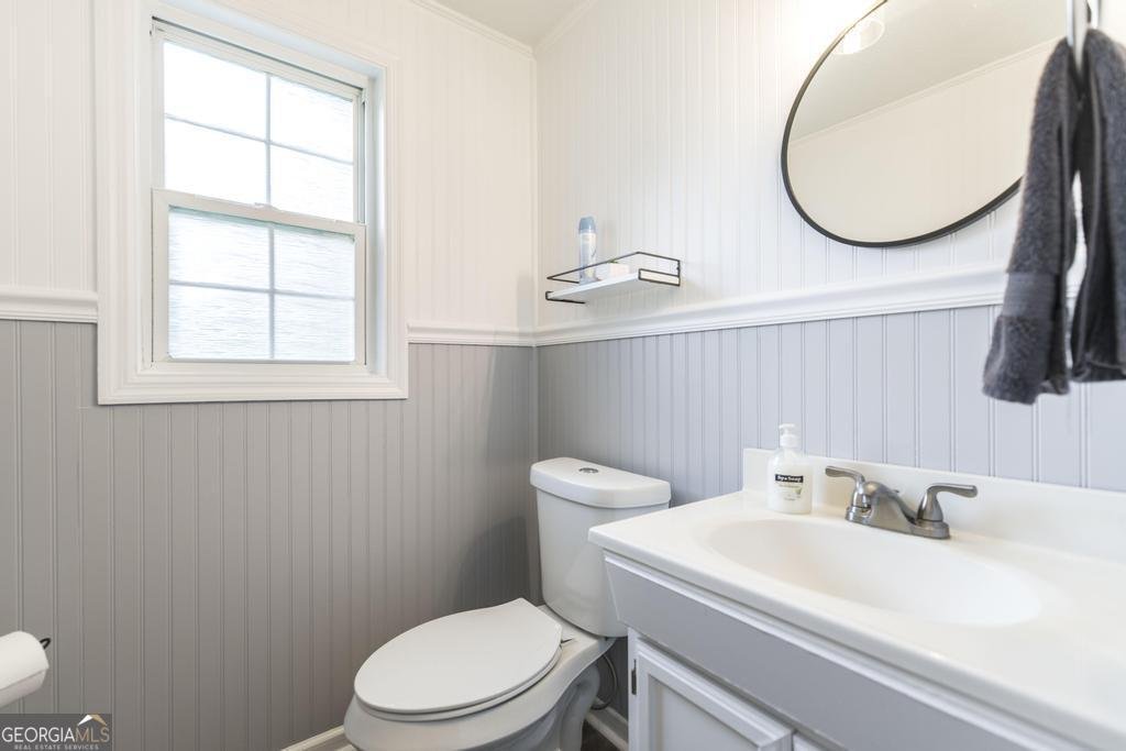 201 Bradford Drive Byron - Photo 32
