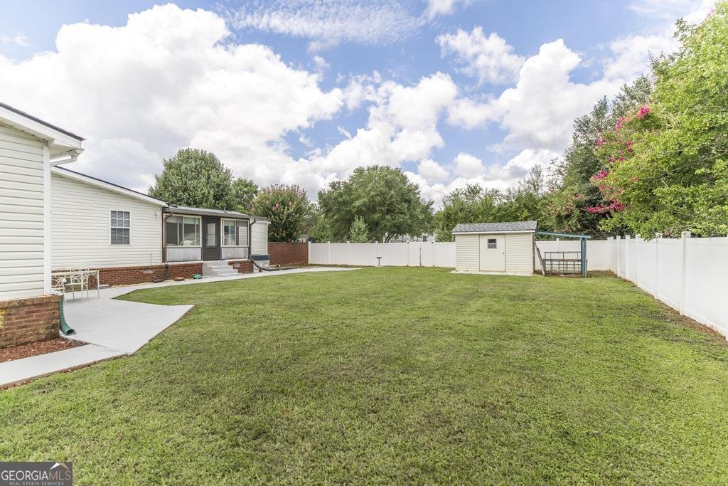 201 Bradford Drive Byron - Photo 37