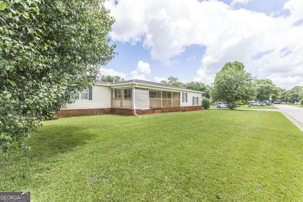 201 Bradford Drive Byron - Photo 8