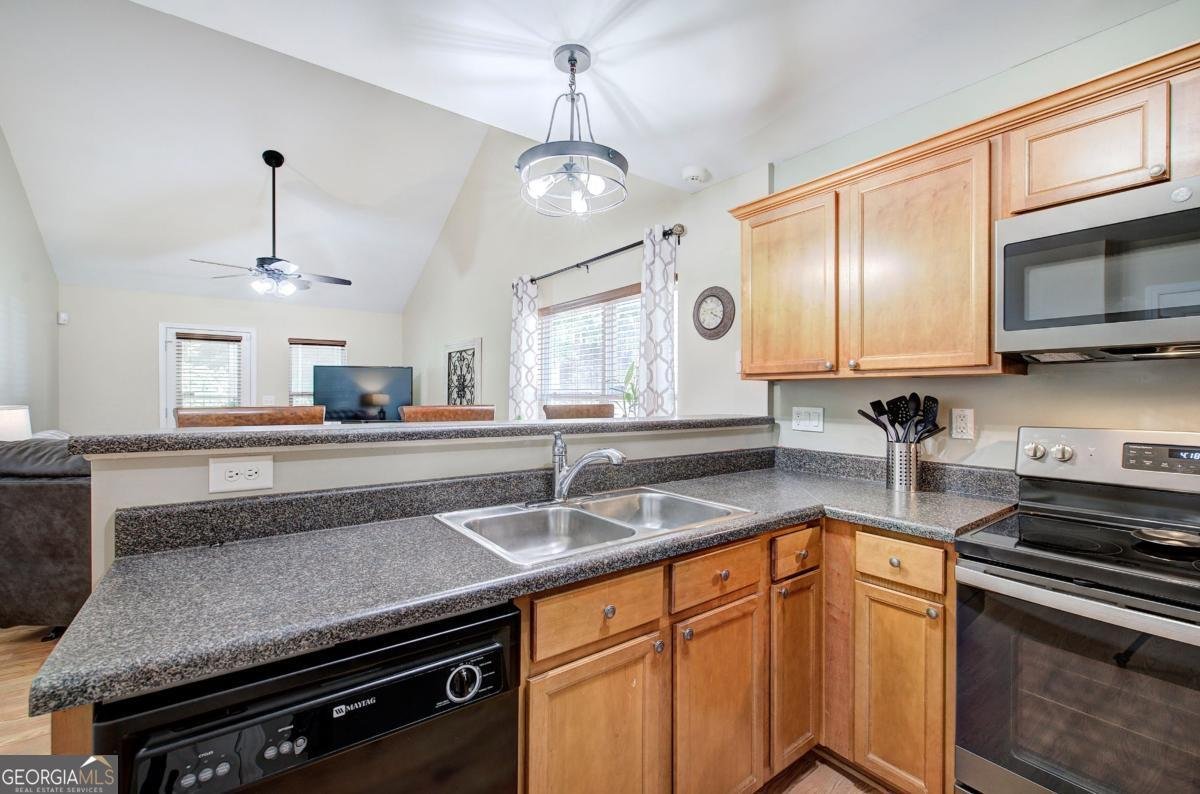 126 Oakview Passage Canton - Photo 11