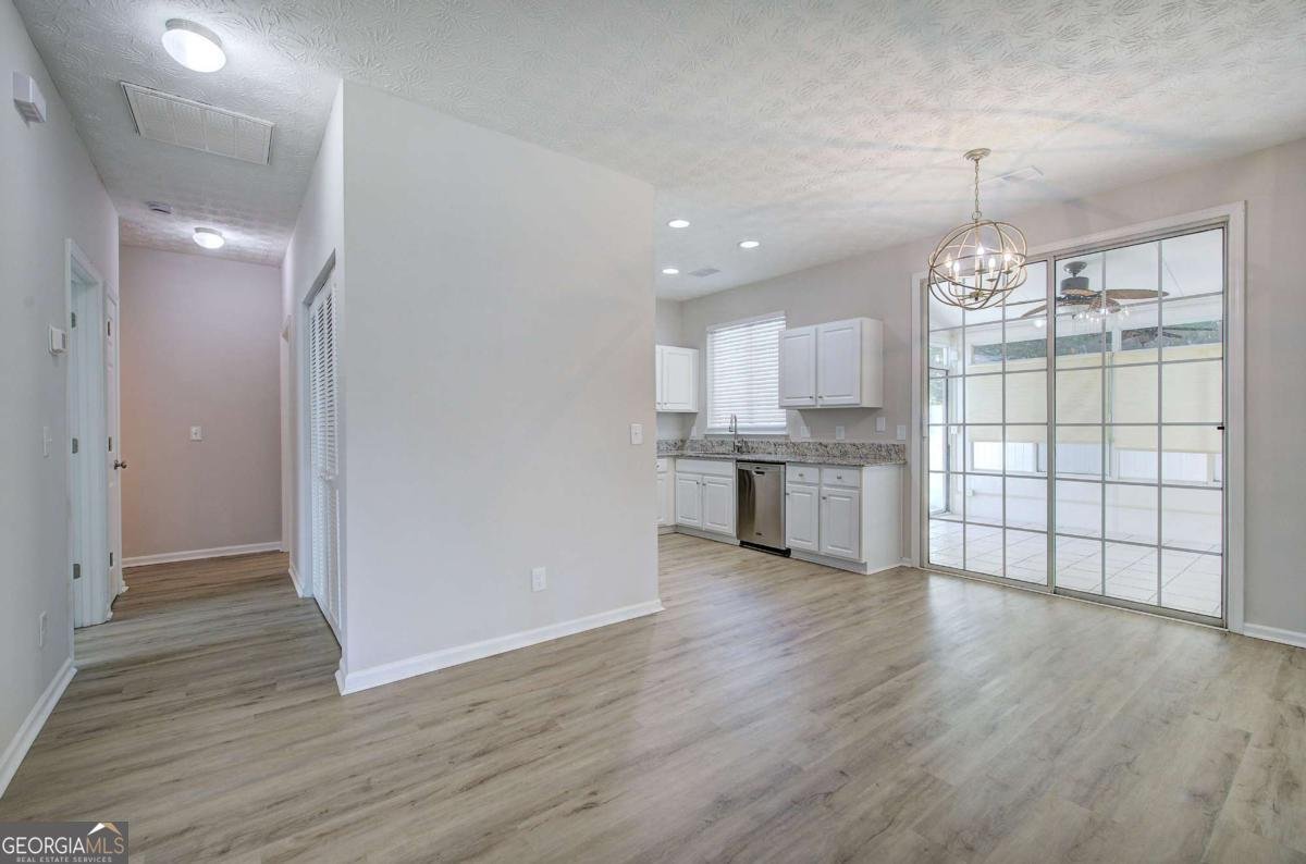 560 Windcroft Circle Acworth - Photo 11