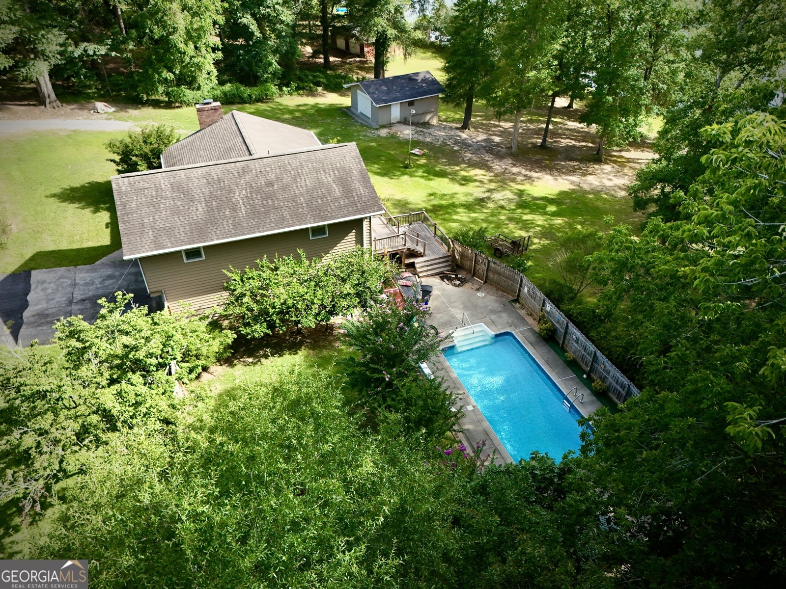 Photo 3