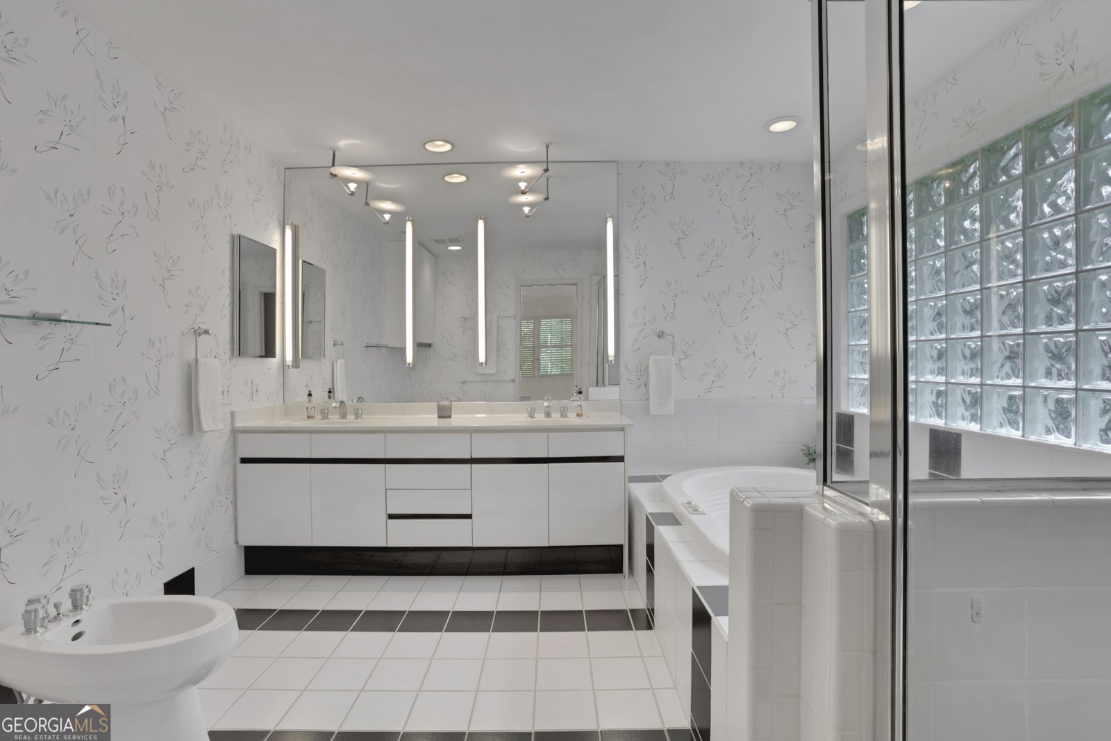 4960 Hidden Branches Circle Dunwoody - Photo 8