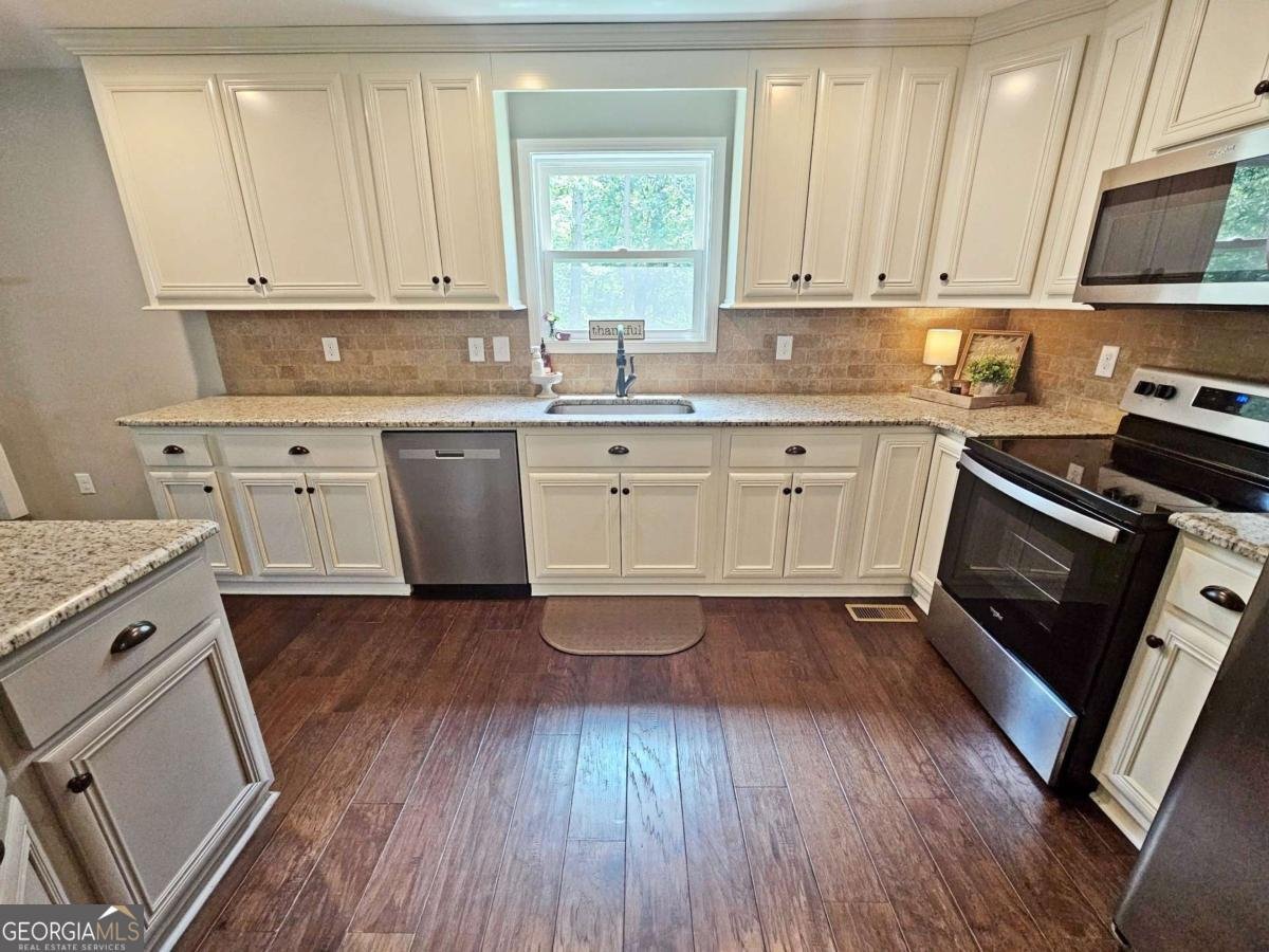 291 Kerns Ridge Court Dawsonville - Photo 7