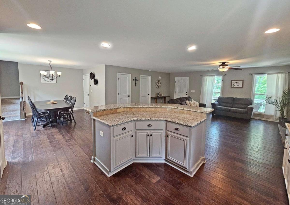291 Kerns Ridge Court Dawsonville - Photo 9