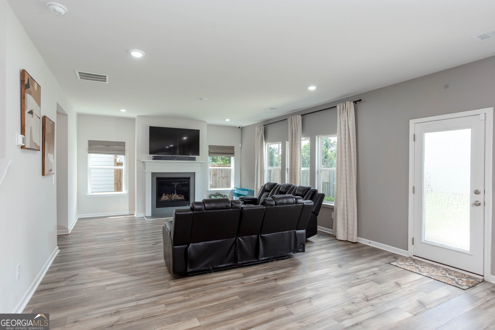 607 Runnel Drive Woodstock - Photo 36