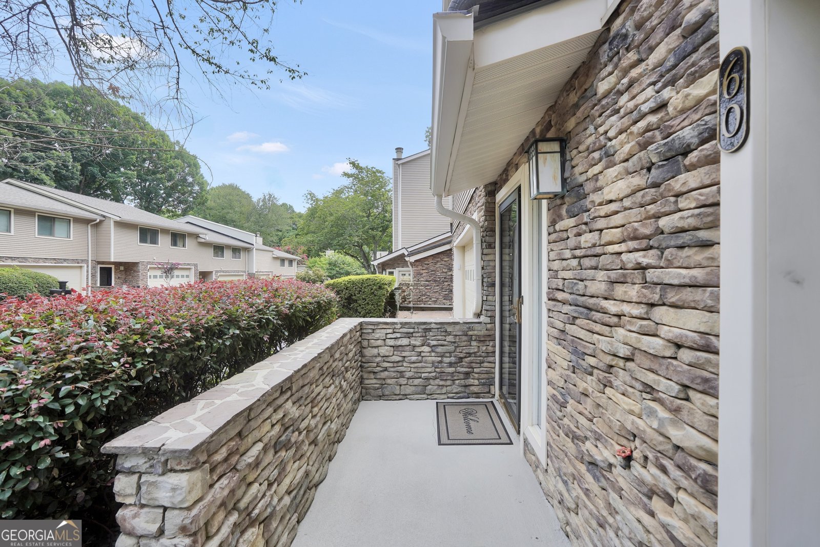 60 Basswood Circle Sandy Springs - Photo 9