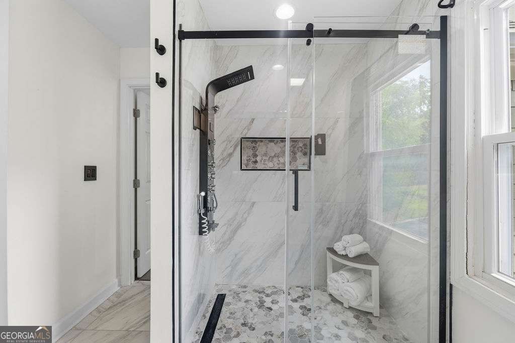 8 Vernon Glen Court Sandy Springs - Photo 24