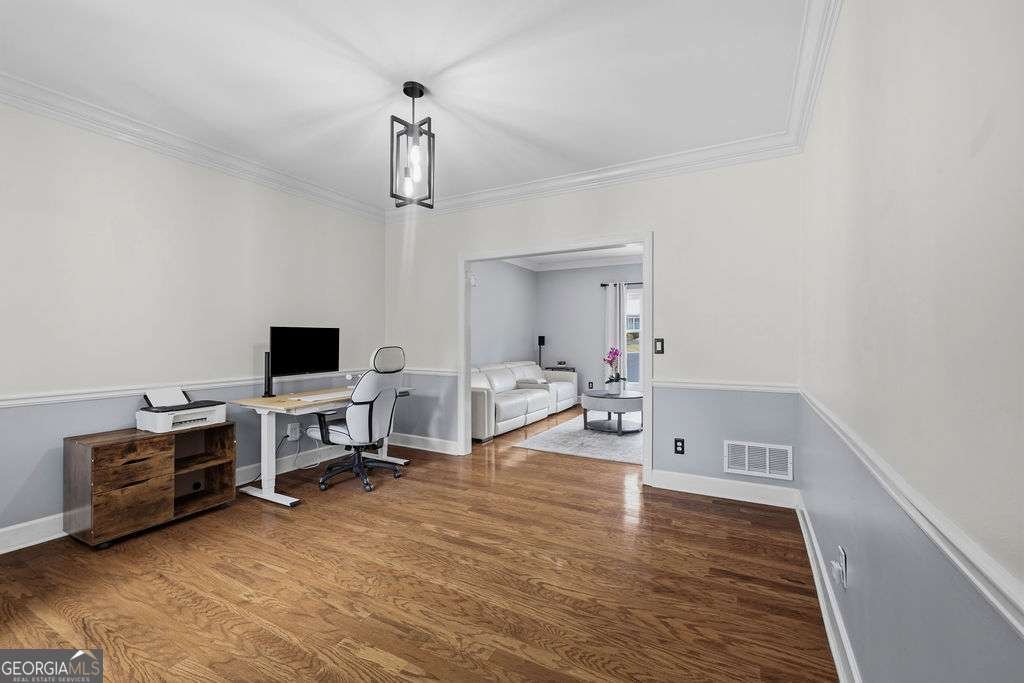 8 Vernon Glen Court Sandy Springs - Photo 9