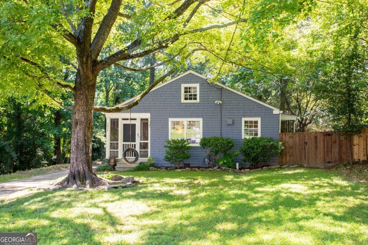 2816 Defoors Ferry Road Atlanta - main photo