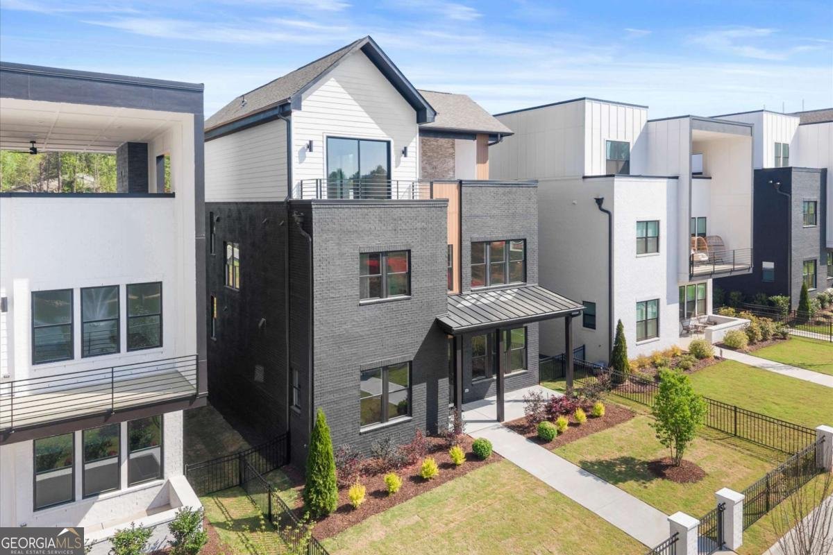 318 Treble Way Alpharetta - main photo