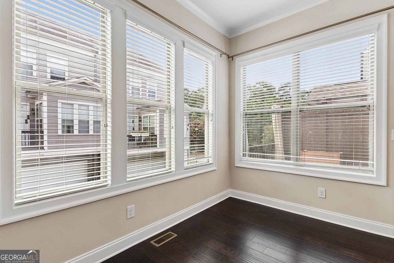 7012 Seneca Court Roswell - Photo 16