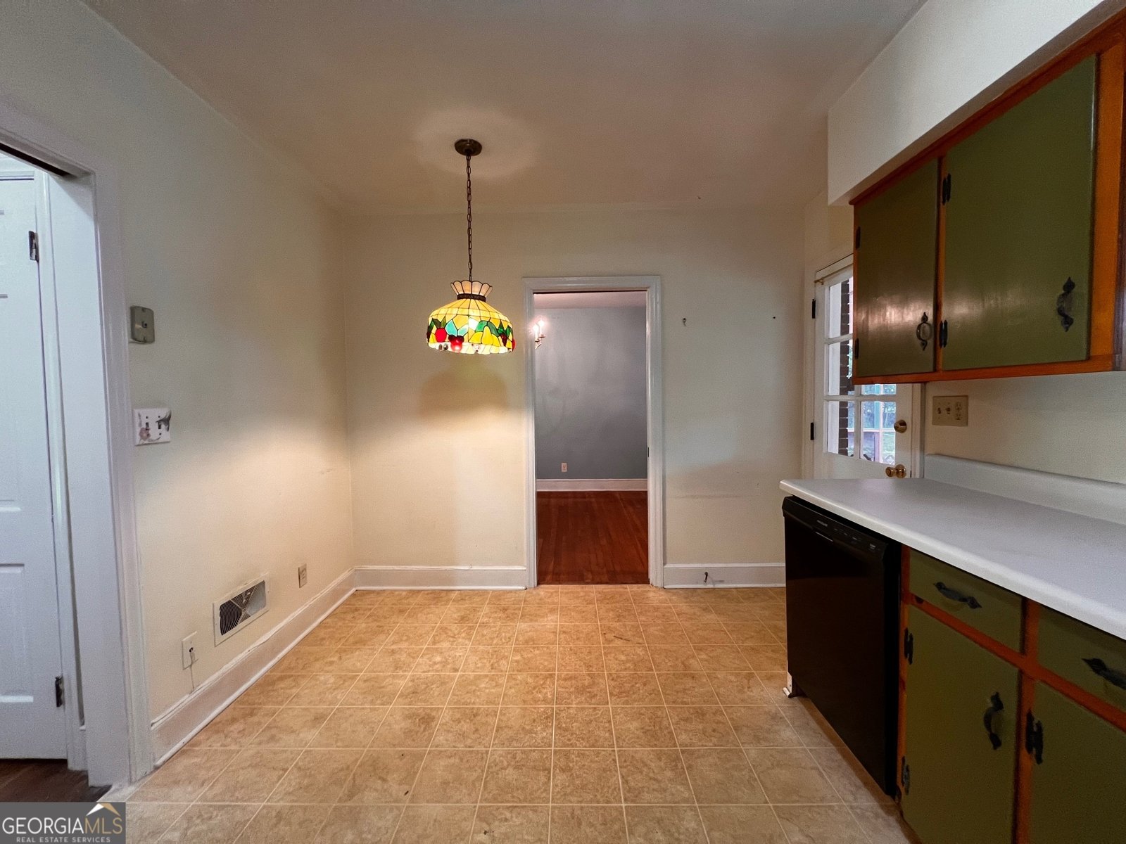 606 Brookwood Drive Thomaston - Photo 7
