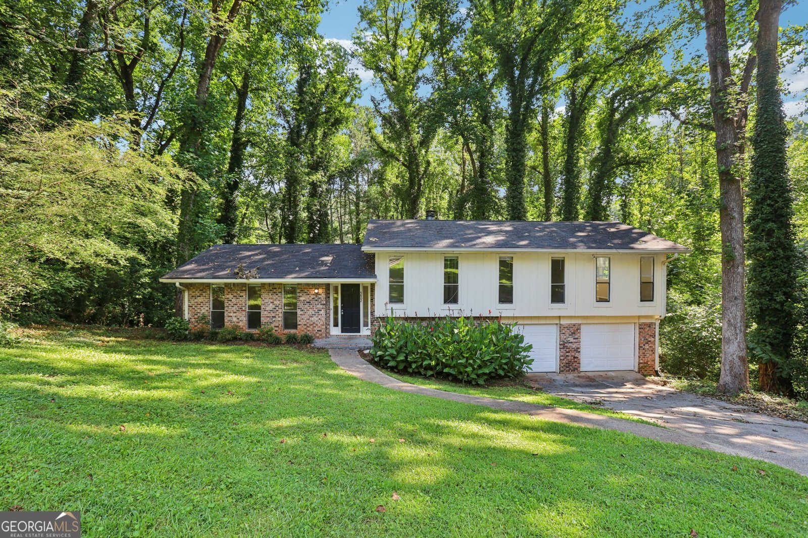 5802 Simone Drive Stone Mountain - main photo
