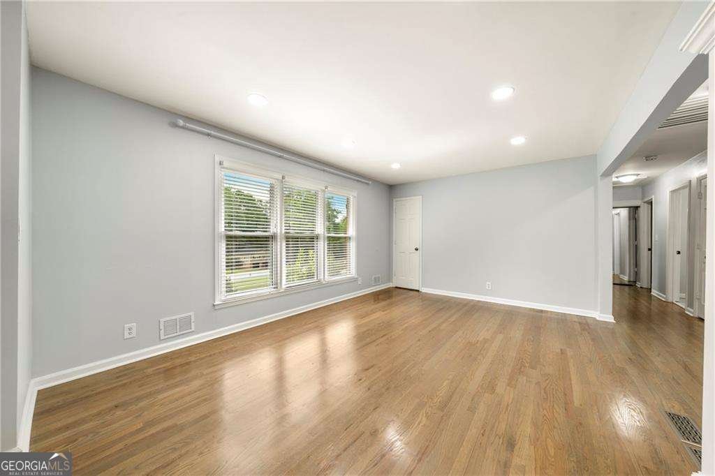 1701 Smithwood Drive Marietta - Photo 18