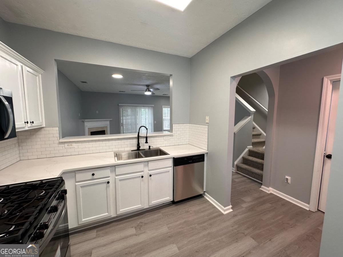 2025 Austin Park Circle Decatur - Photo 9