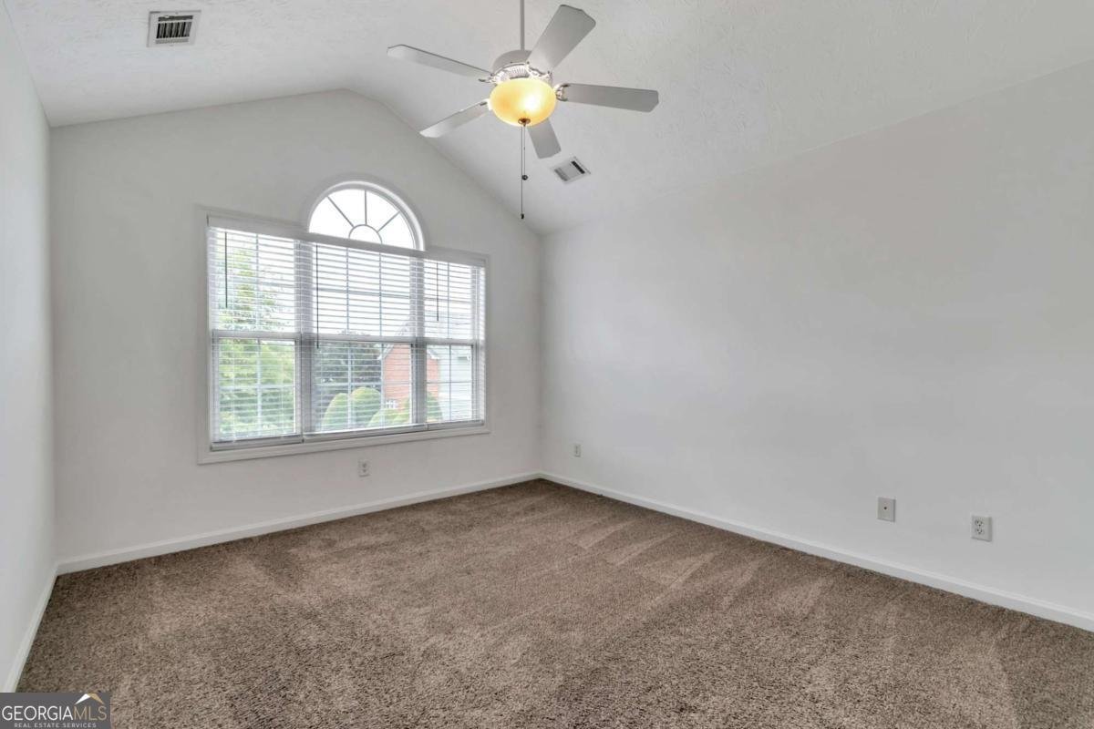 6243 Shoreview Circle Flowery Branch - Photo 9