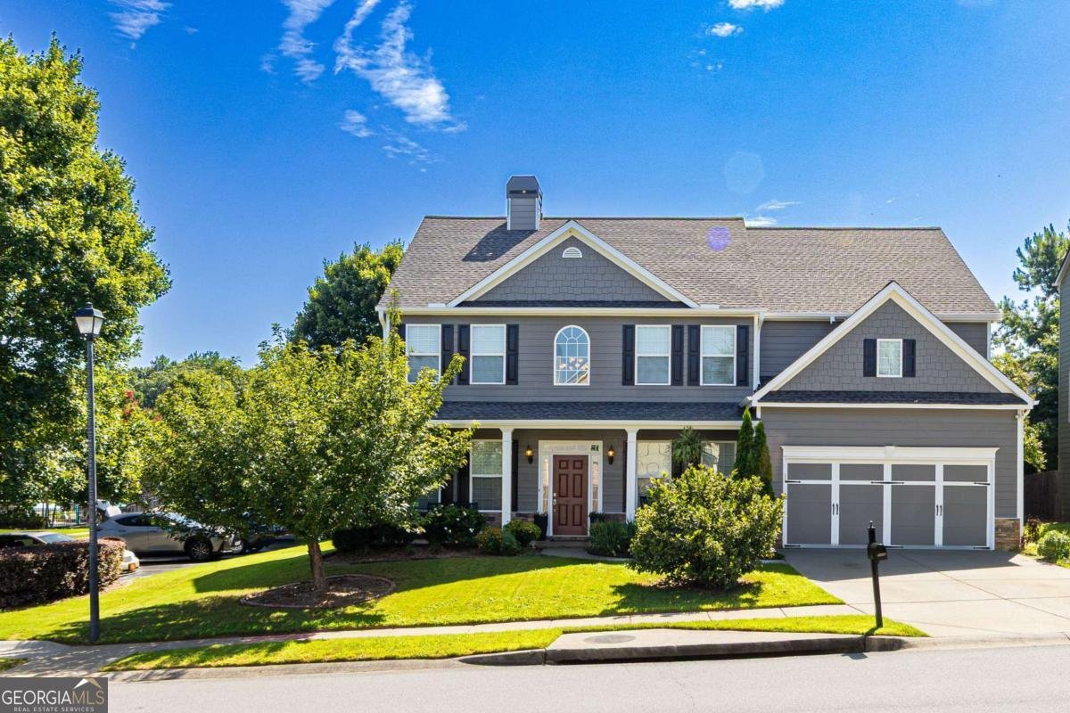2445 Fisk Falls Drive Braselton - main photo