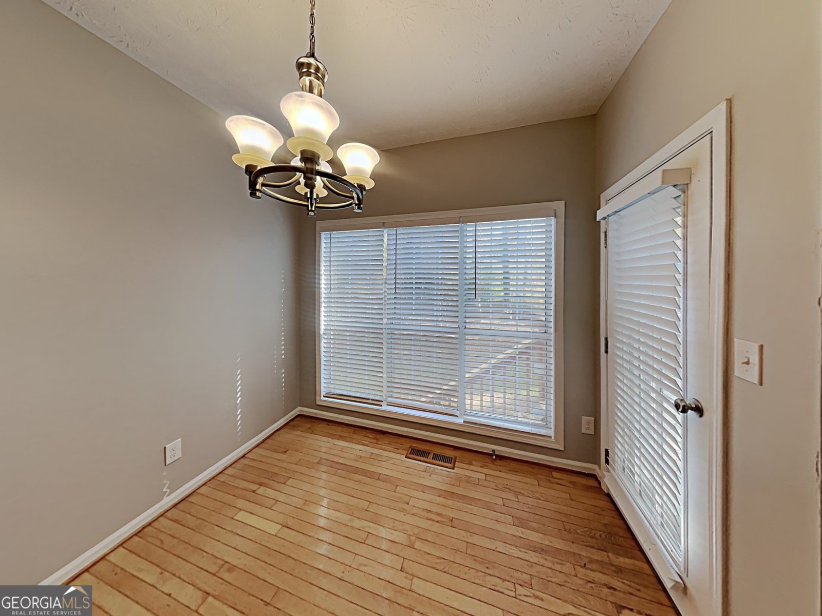 6898 Fox Hunt Circle Douglasville - Photo 12