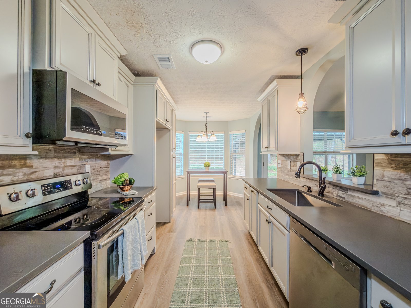 300 Greenleaf Court Loganville - Photo 17