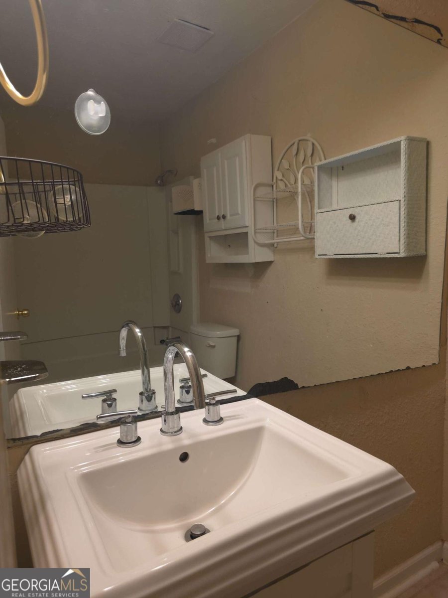 2051 Harrison Ridge Court Lawrenceville - Photo 10