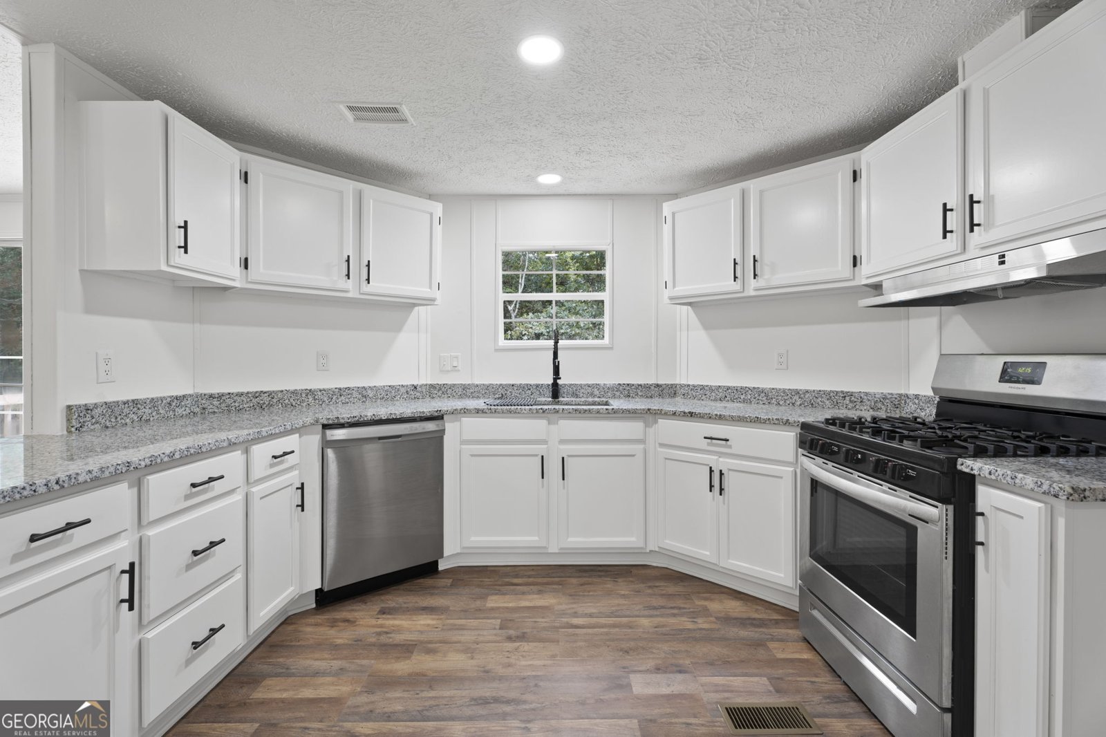 1348 Poplar Street Stockbridge - Photo 12