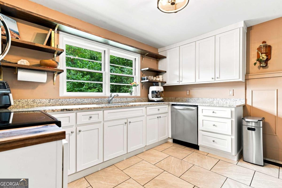 173 Adel Street Canton - Photo 12