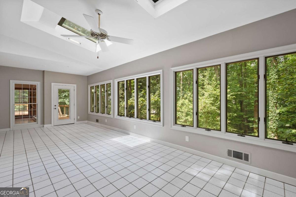 9335 Huntcliff Trace Sandy Springs - Photo 21