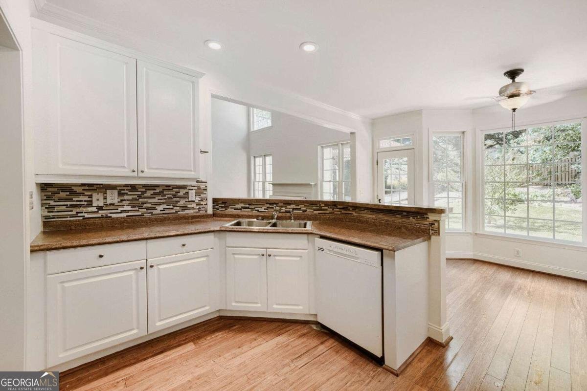 74 Vinings Lake Drive Mableton - Photo 9