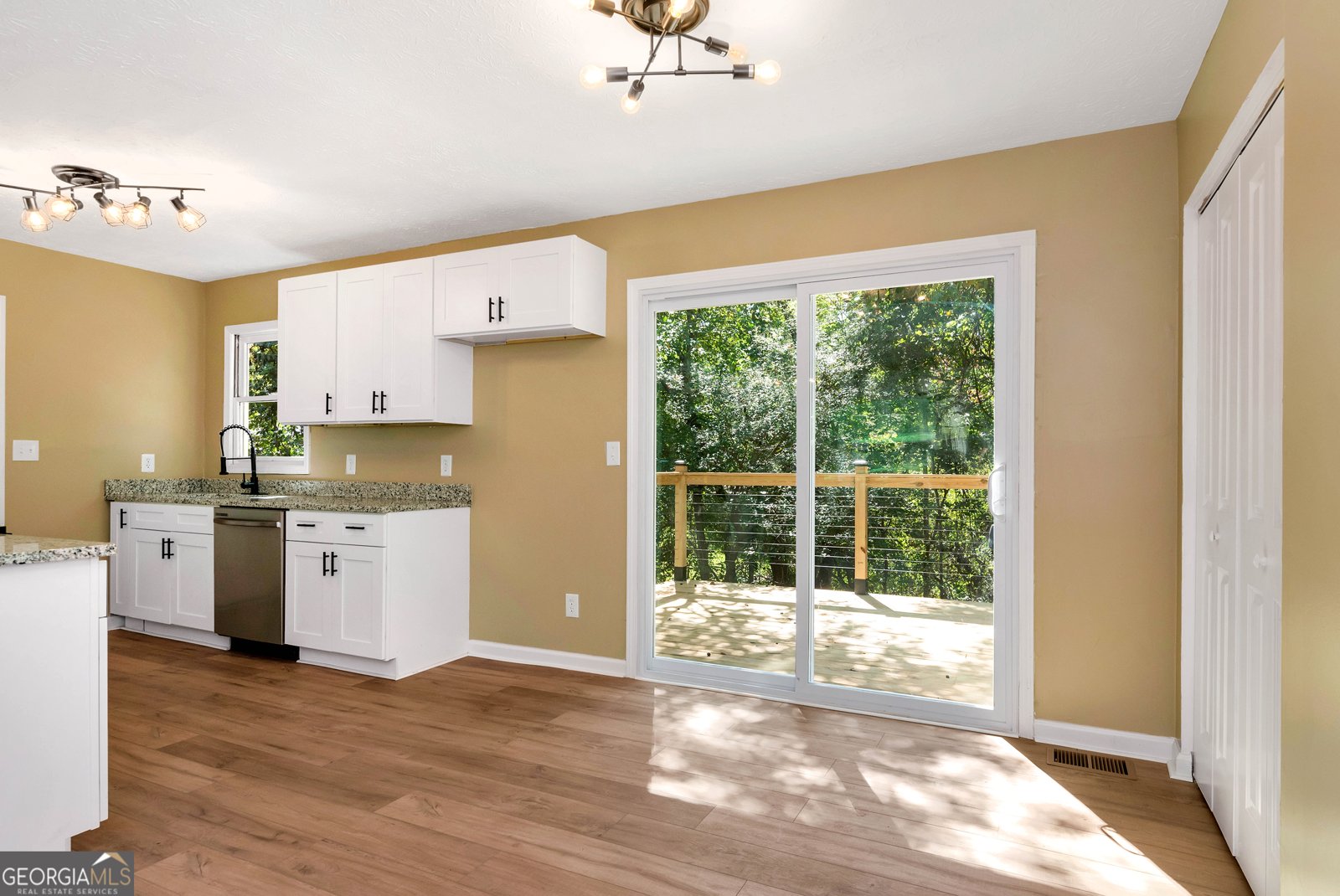 5119 Ash Circle Gainesville - Photo 10