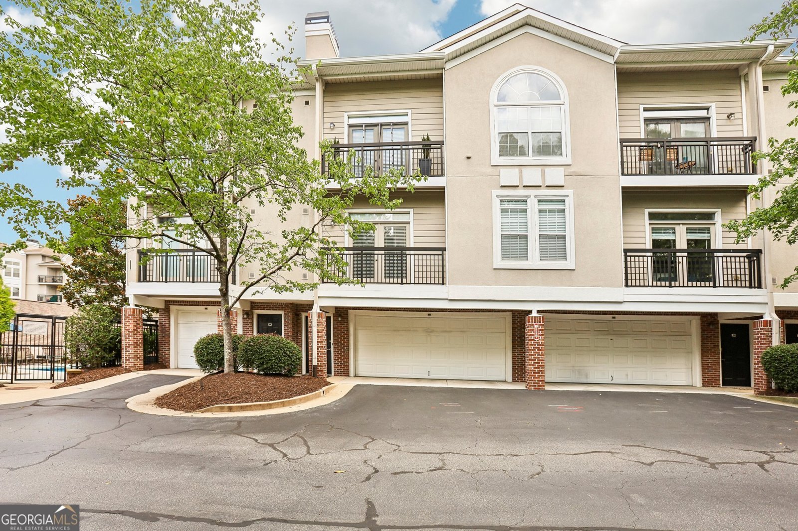 4246 River Green Drive Atlanta - main photo
