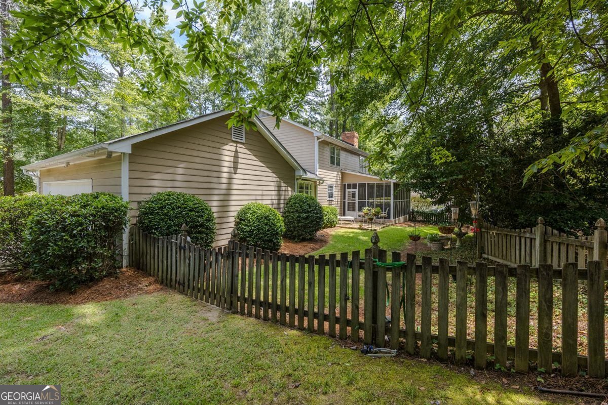 137 Tattershall Court Macon - Photo 36