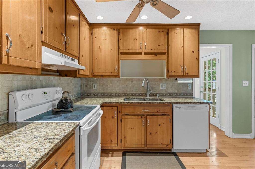 341 Westover Drive Woodstock - Photo 18